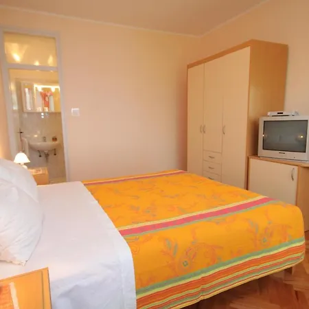 Double Medveja 7775b 3* Ловран