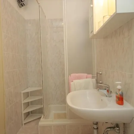 Double Medveja 7775b 3* Laurana